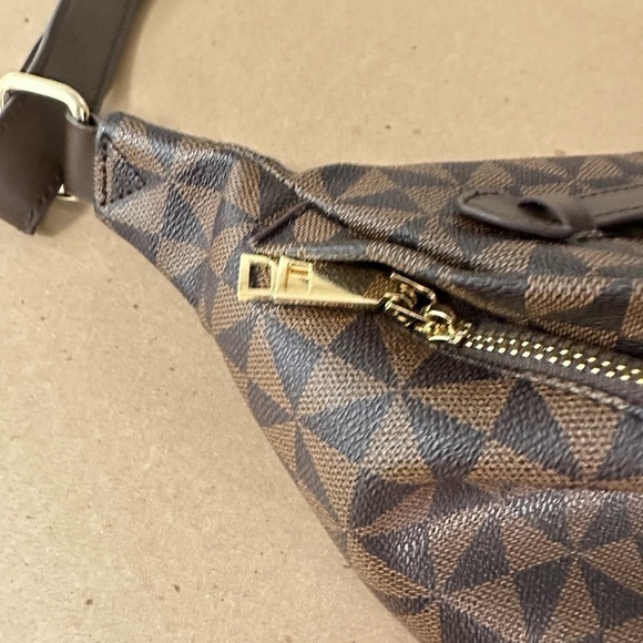 NO BRAND Woman Brown patterned travel activewear casual fanny pack one size - Picture 3 of 10